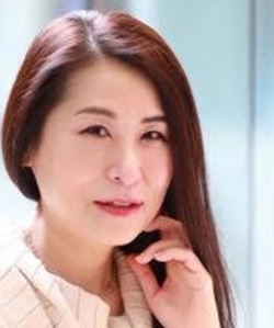 代表 白川 晴美